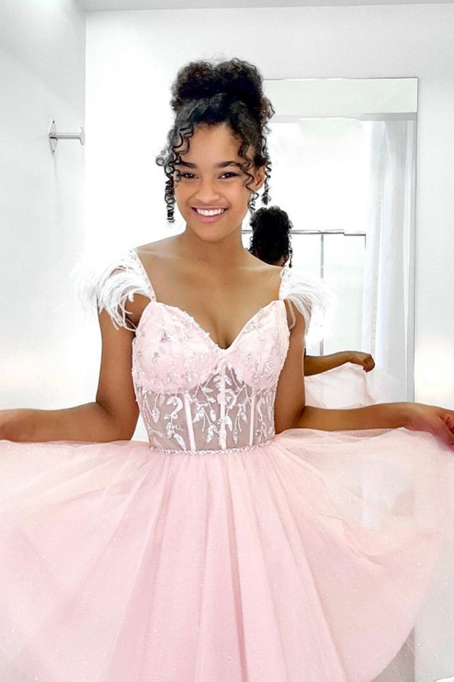 Homrain Glitter A-Line Corset Tulle Short Homecoming Dress With Feathers | Pink Hoco Dresses