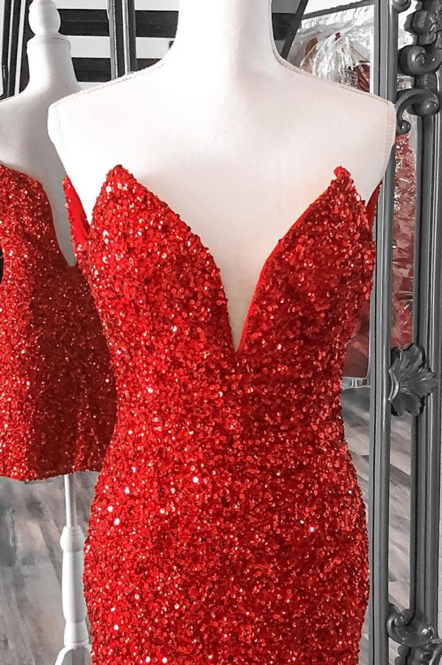 Homrain Sparkly Sweetheart Sequins Tight Short Homecoming Dress | Red Hoco Dresses