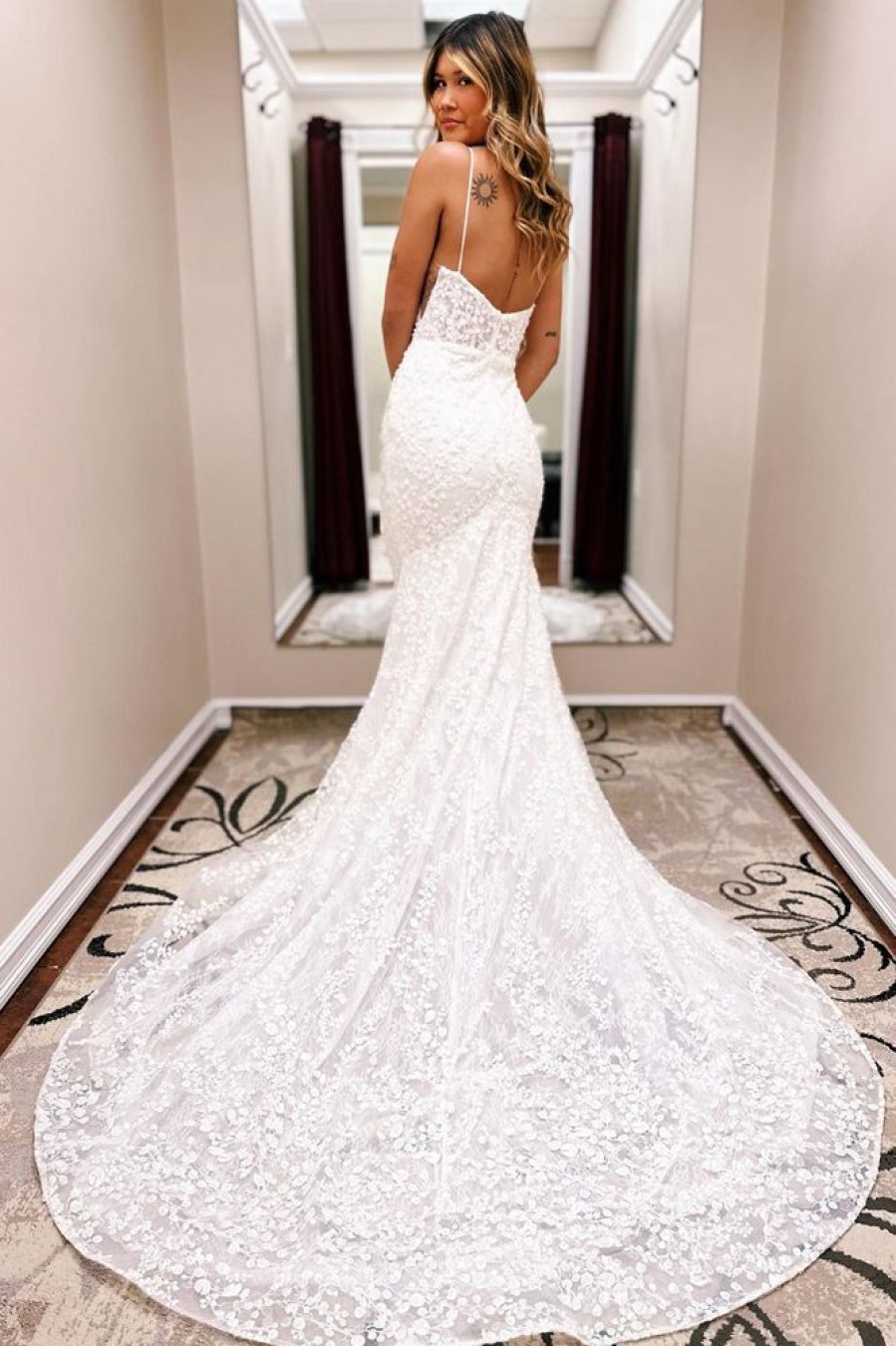 Homrain Spaghetti Straps Long Train Lace Mermaid Wedding Dress | Beach Wedding Dresses