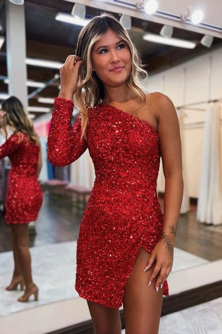 Homrain Sparkly One Shoulder One Sleeve Sequins Homecoming Dress With Slit | Red Hoco Dresses