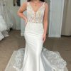 Homrain Deep V-Neck Mermaid Long Wedding Dress With Lace | Lace Wedding Dresses