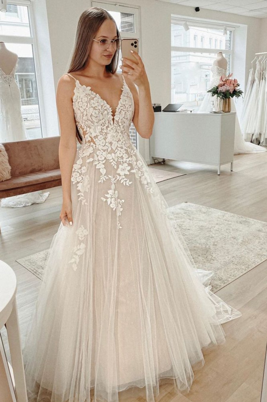 Homrain Glitter A-Line Spaghetti Straps Long Wedding Dress With Appliques | Lace Wedding Dresses