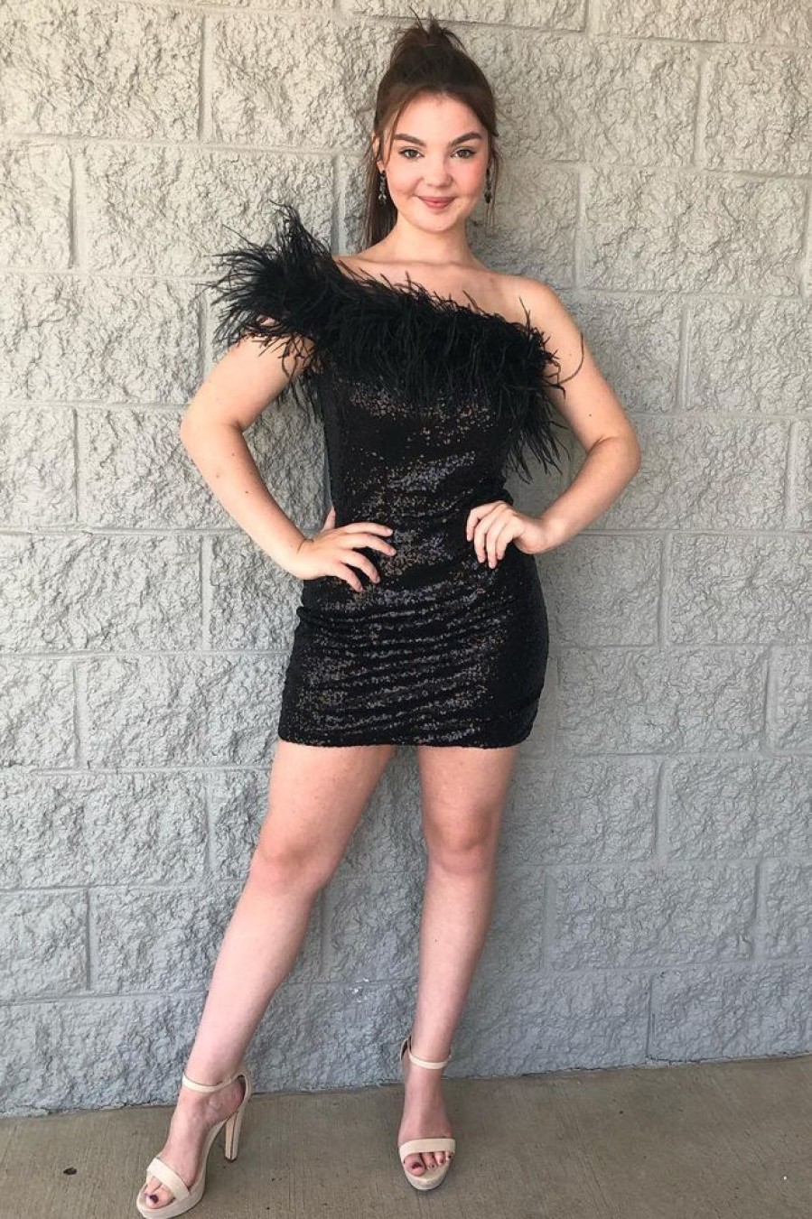 Homrain One Shoulder Sequins Short Homecoming Dress With Feathers | Black Prom Dresses