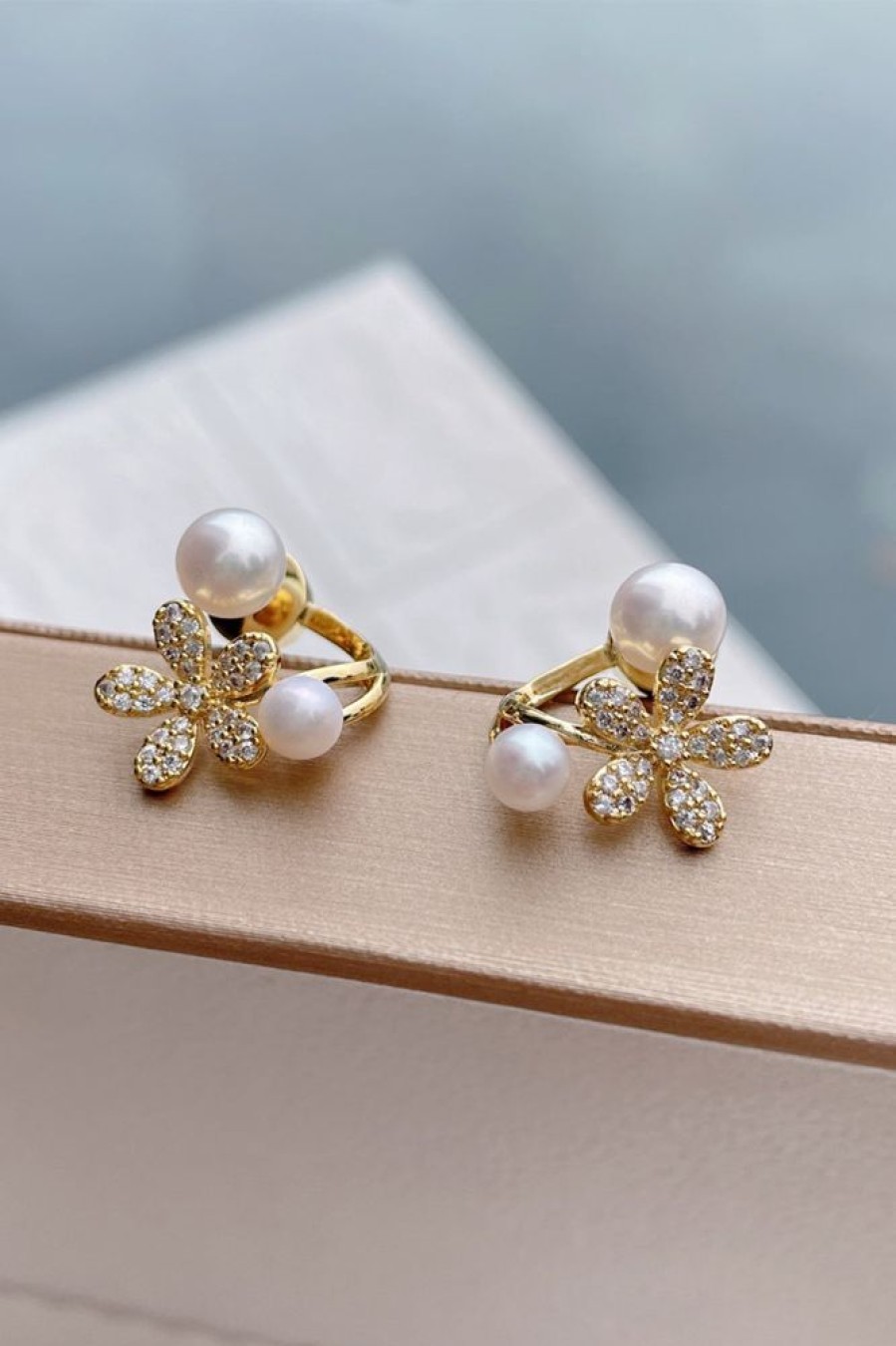 Homrain Pearl Ear Clip | Earrings