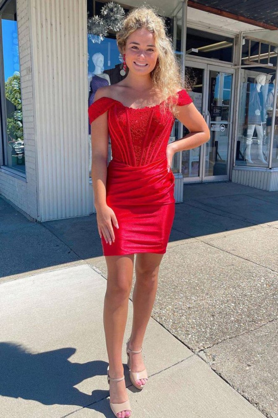 Homrain Red Off The Shoulder Tight Short Homecoming Dress With Lace | Red Hoco Dresses