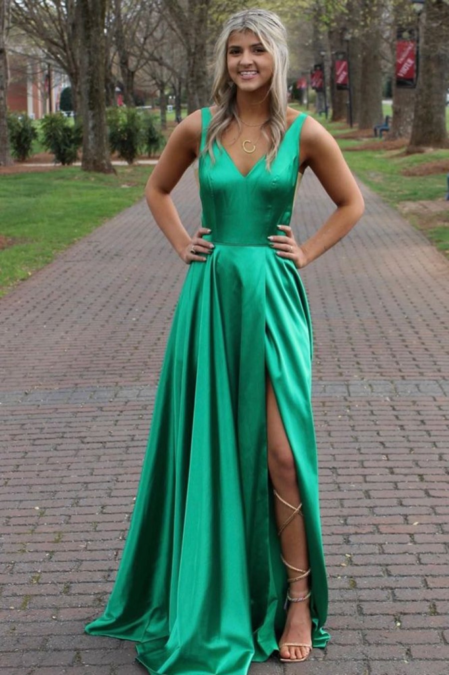 Homrain A-Line Satin V-Neck Prom Dress With Slit | Green Prom Dresses