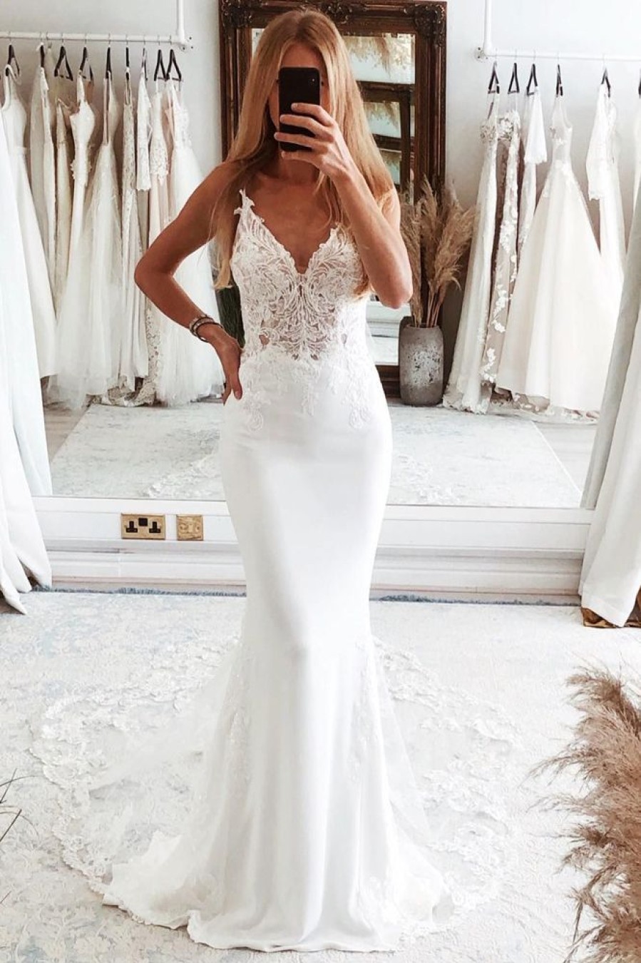 Homrain Mermaid Lace Long Backless Wedding Dress With Button | Lace Wedding Dresses