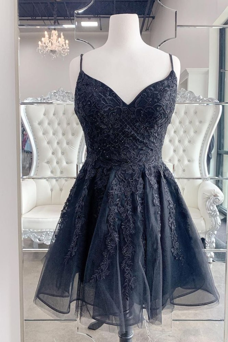 Homrain A-Line Lace Short Homecoming Dress | Black Hoco Dresses