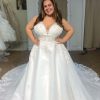 Homrain A-Line Tulle Plus Size Long Wedding Dress With Appliques | Plus Size Wedding Dresses