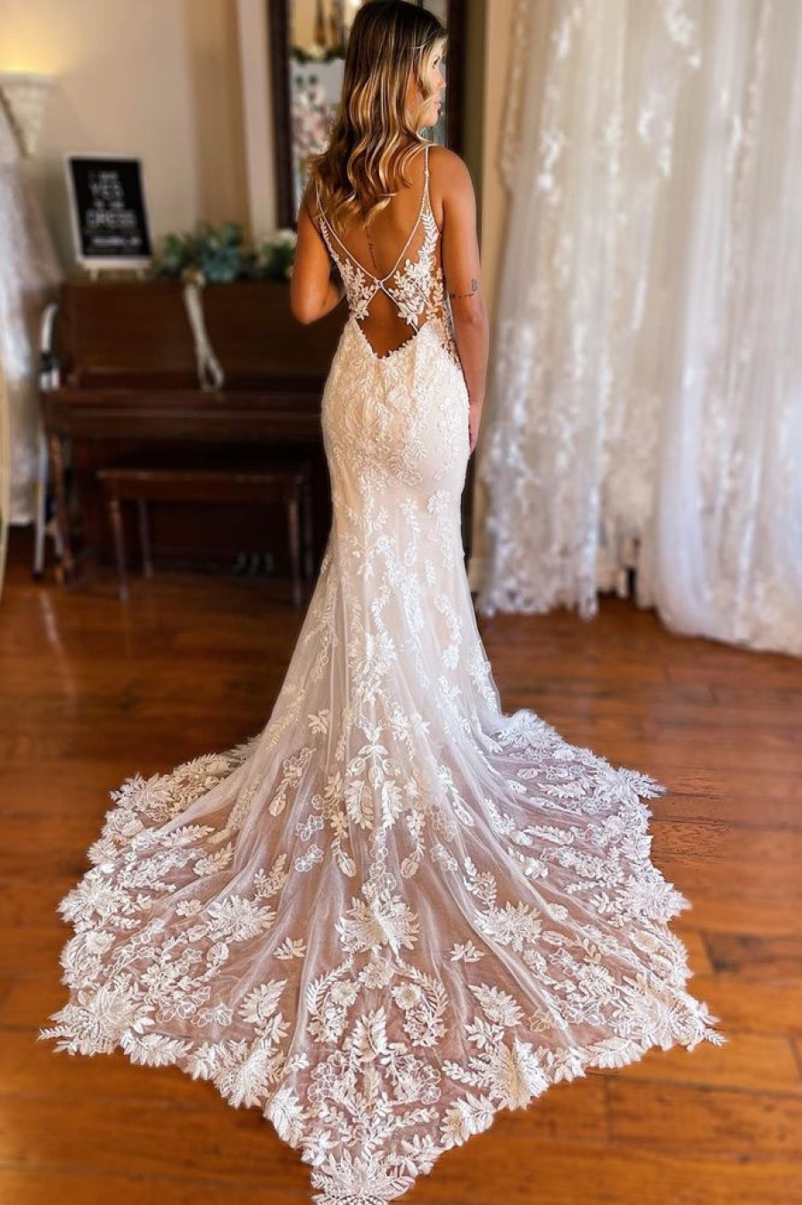 Homrain Mermaid Open Back Long Lace Wedding Dress | Lace Wedding Dresses