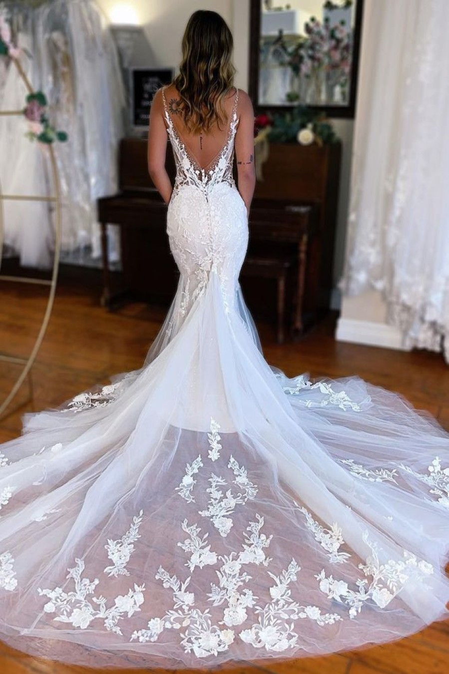 Homrain V-Neck Mermaid Long Lace Wedding Dress | Mermaid Wedding Dresses