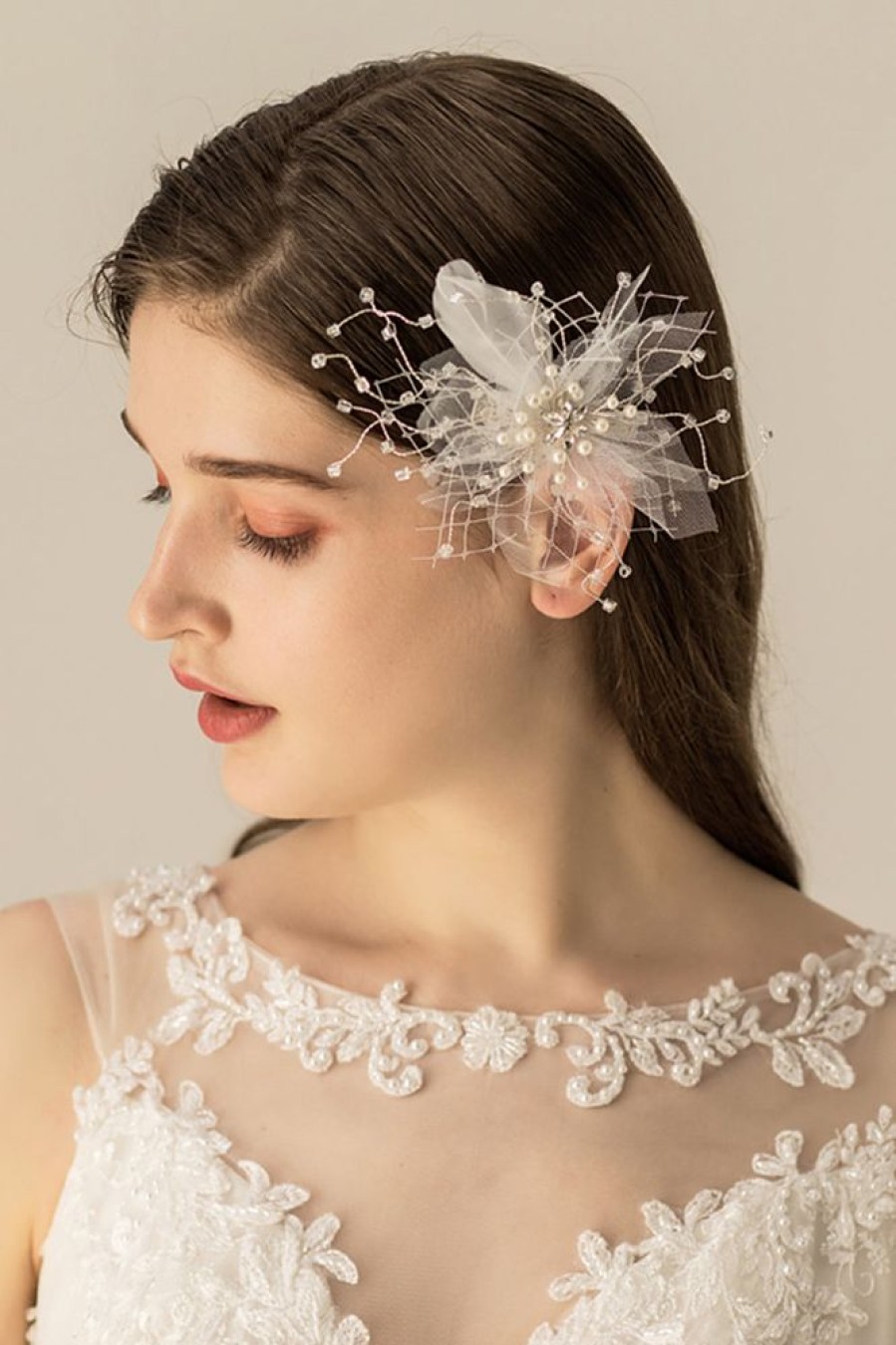 Homrain Sweet Feather Yarn Flower Handmade Hair Clip | Bridal Accessories