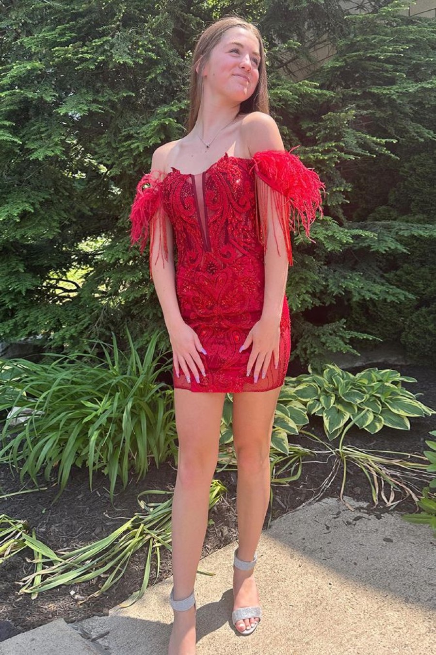 Homrain Sparkly Lace Corset Fringed Tight Short Homecoming Dress With Feathers | Red Hoco Dresses