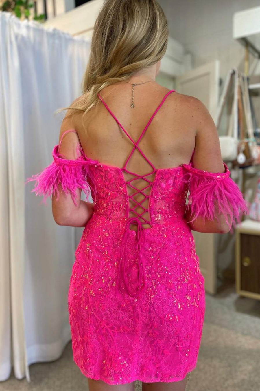 Homrain Sparkly Sequin Lace Tight Short Homecoming Dress With Feathers | Hot Pink Hoco Dresses