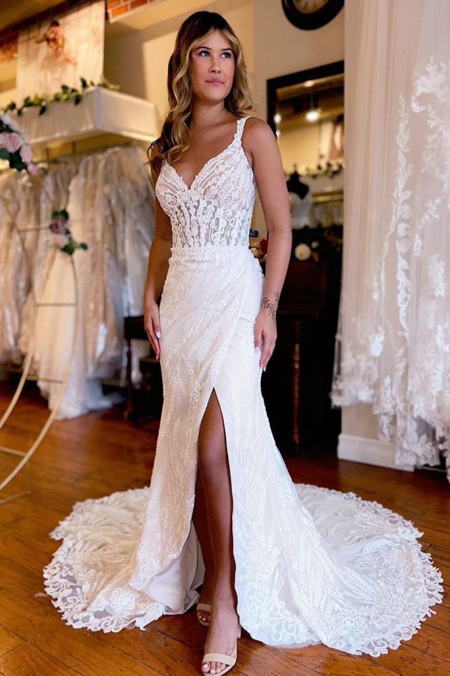 Homrain V-Neck Sheath Long Lace Wedding Dress With Slit | Mermaid Wedding Dresses