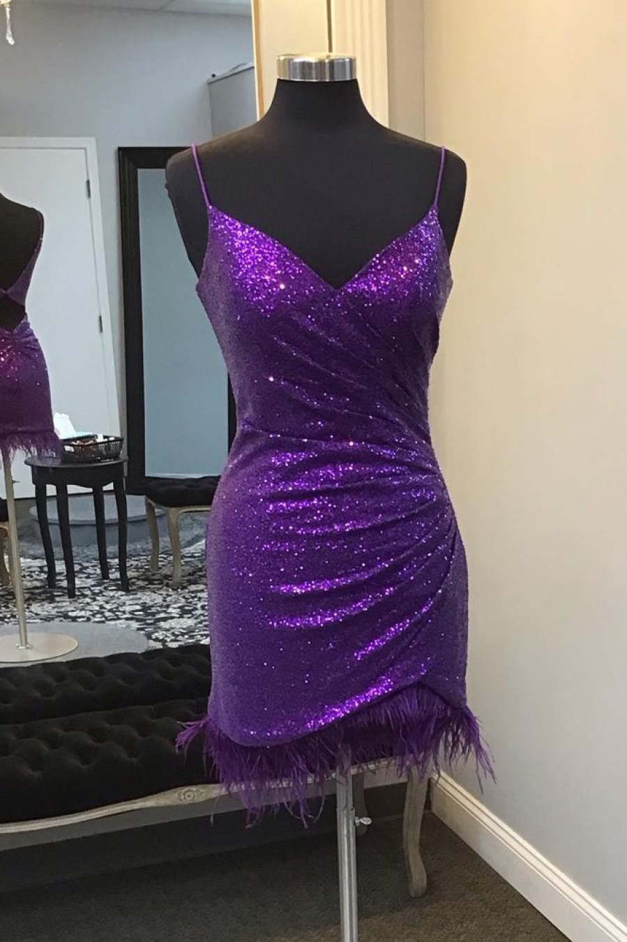 Homrain Sparkly Sequin Open Back Tight Short Homecoming Dress With Feathers | Purple Hoco Dresses