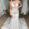 Homrain Deep V-Neck Mermaid Long Wedding Dress With Appliques | Lace Wedding Dresses