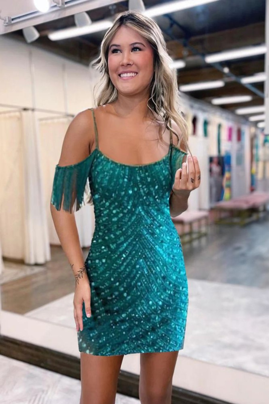 Homrain Sparkly Tight Sequins Short Homecoming Dress With Fringes | Blue Prom Dresses