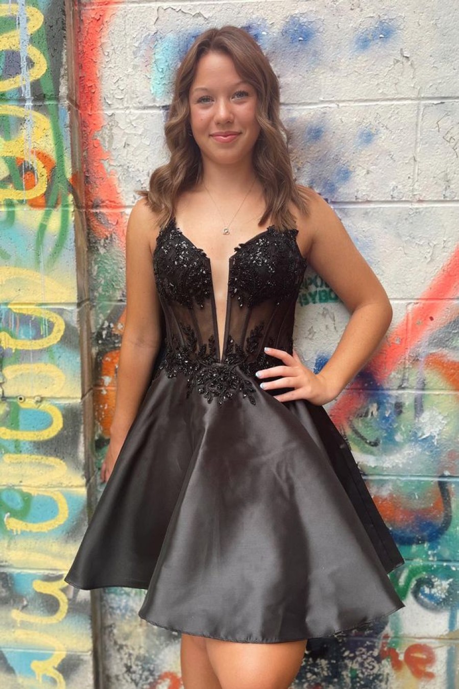 Homrain Glitter A-Line Satin Short Homecoming Dress With Appliques | Black Hoco Dresses