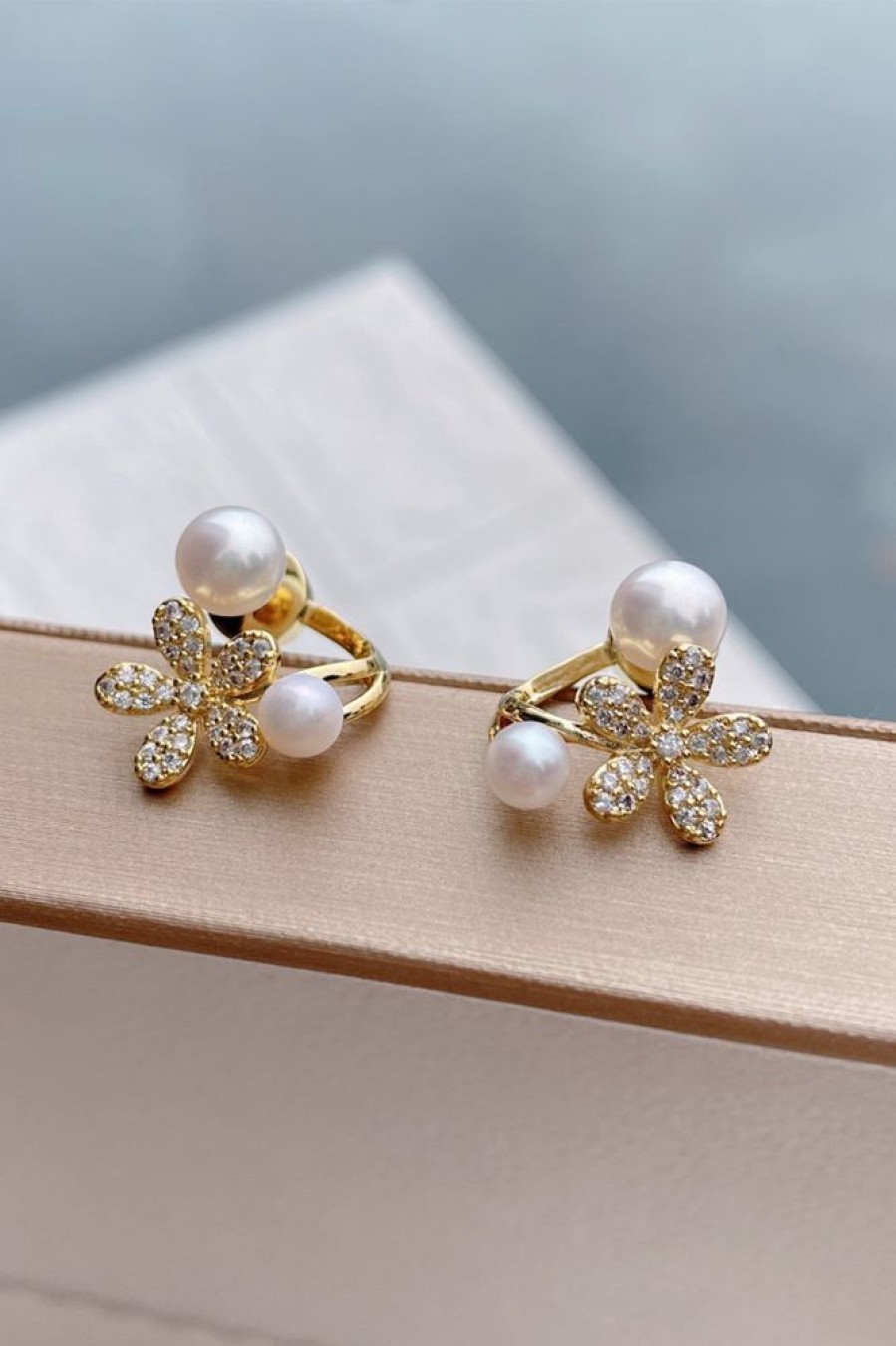 Homrain Pearl Ear Clip | Bridal Accessories