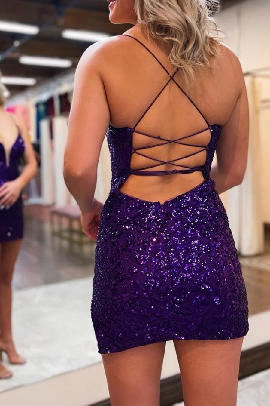 Homrain Sparkly Sequins Backless Tight Short Homecoming Dress With Slit | Purple Prom Dresses