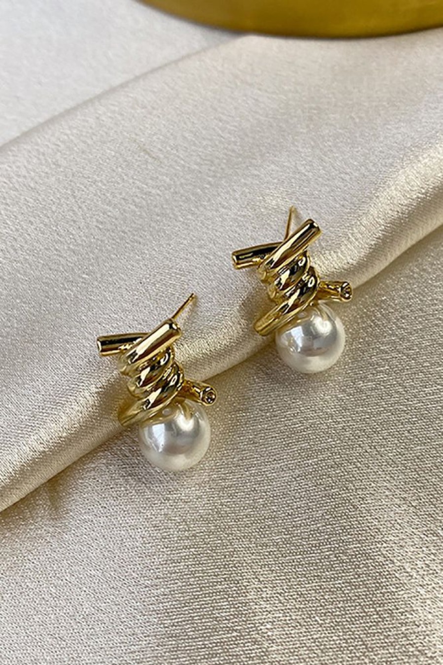 Homrain Statement Vintage Bulb Pearl Earrings | Earrings