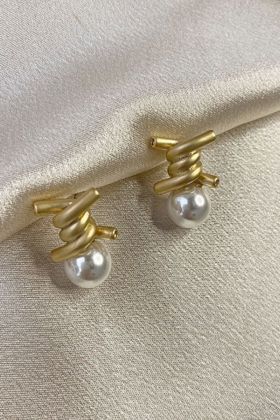 Homrain Statement Vintage Bulb Pearl Earrings | Earrings