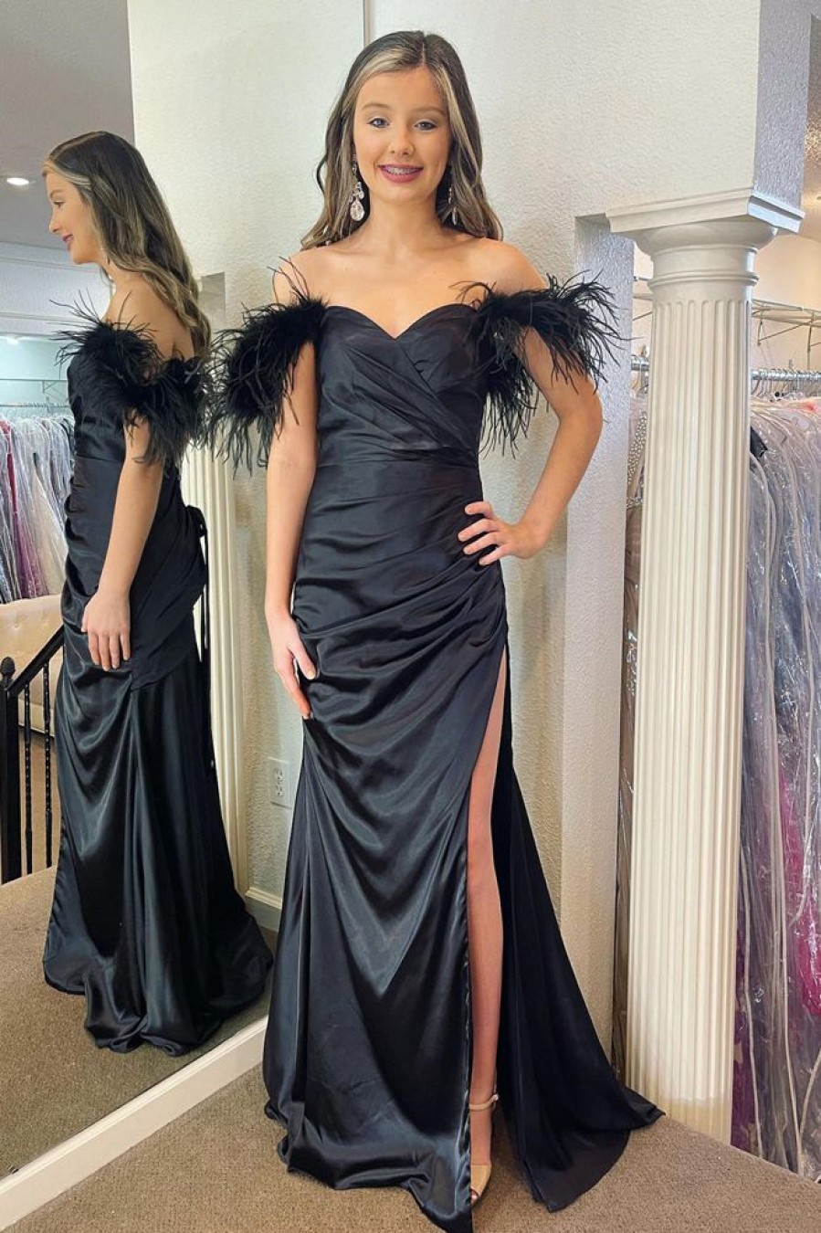 Homrain Plus Size Mermaid Long Prom Dress With Feathers | Black Prom Dresses