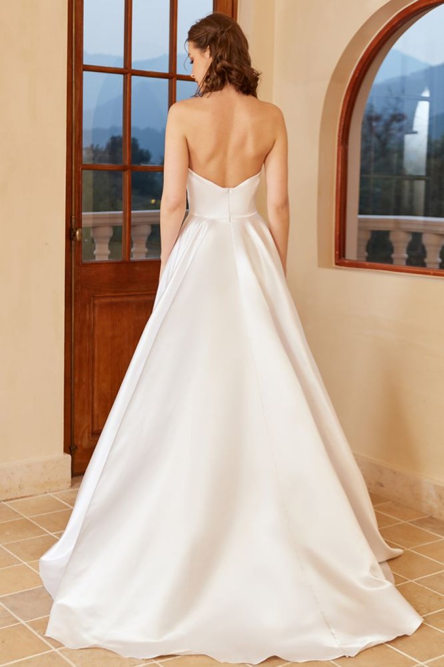 Homrain Satin Sweetheart Wedding Dress With Slit | Simple Wedding Dresses