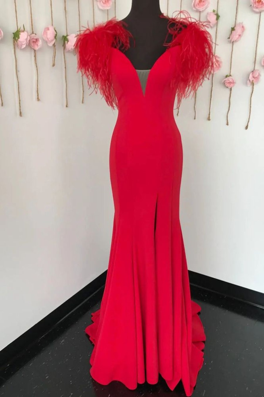 Homrain Mermaid Long Prom Dress With Feathers | Red Prom Dresses