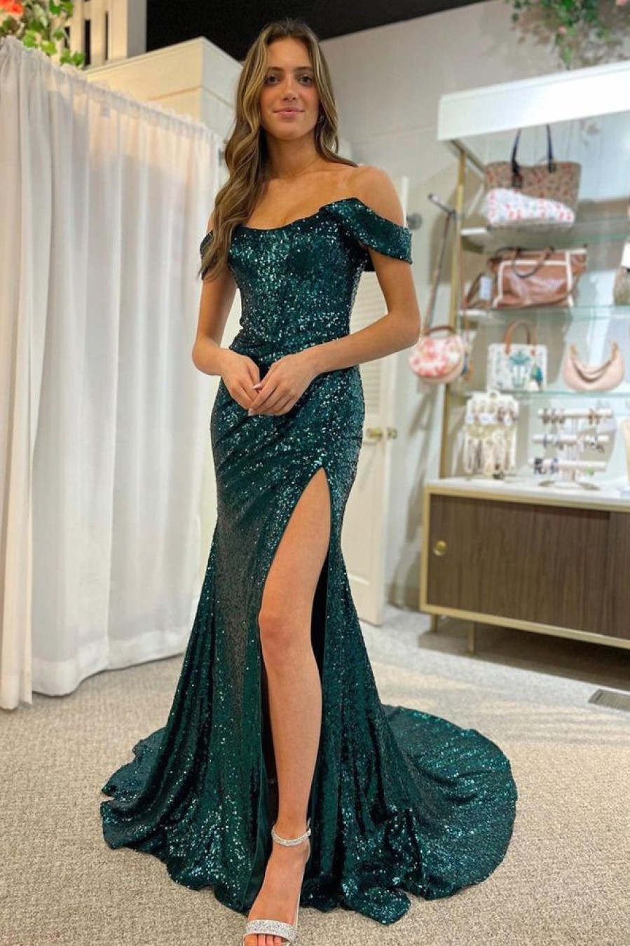 Homrain Off Shoulder Mermaid Prom Dress With Slit | Green Prom Dresses