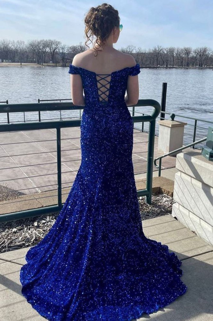 Homrain Mermaid Off The Shoulder Sequins Long Prom Dress With Sweep Train | Blue Prom Dresses