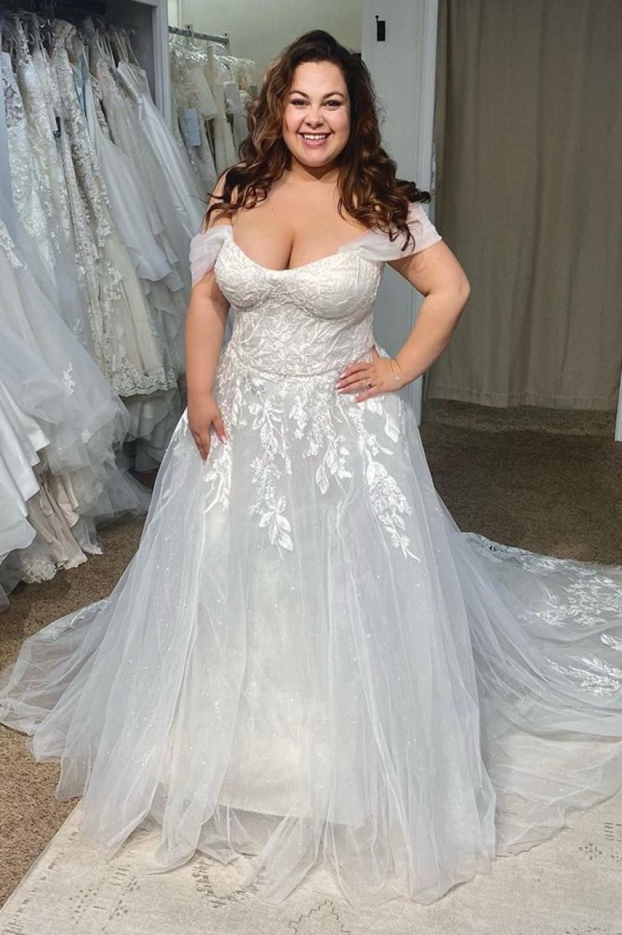 Homrain Tulle Off The Shoulder Long Plus Size Wedding Dress With Appliques | Plus Size Wedding Dresses